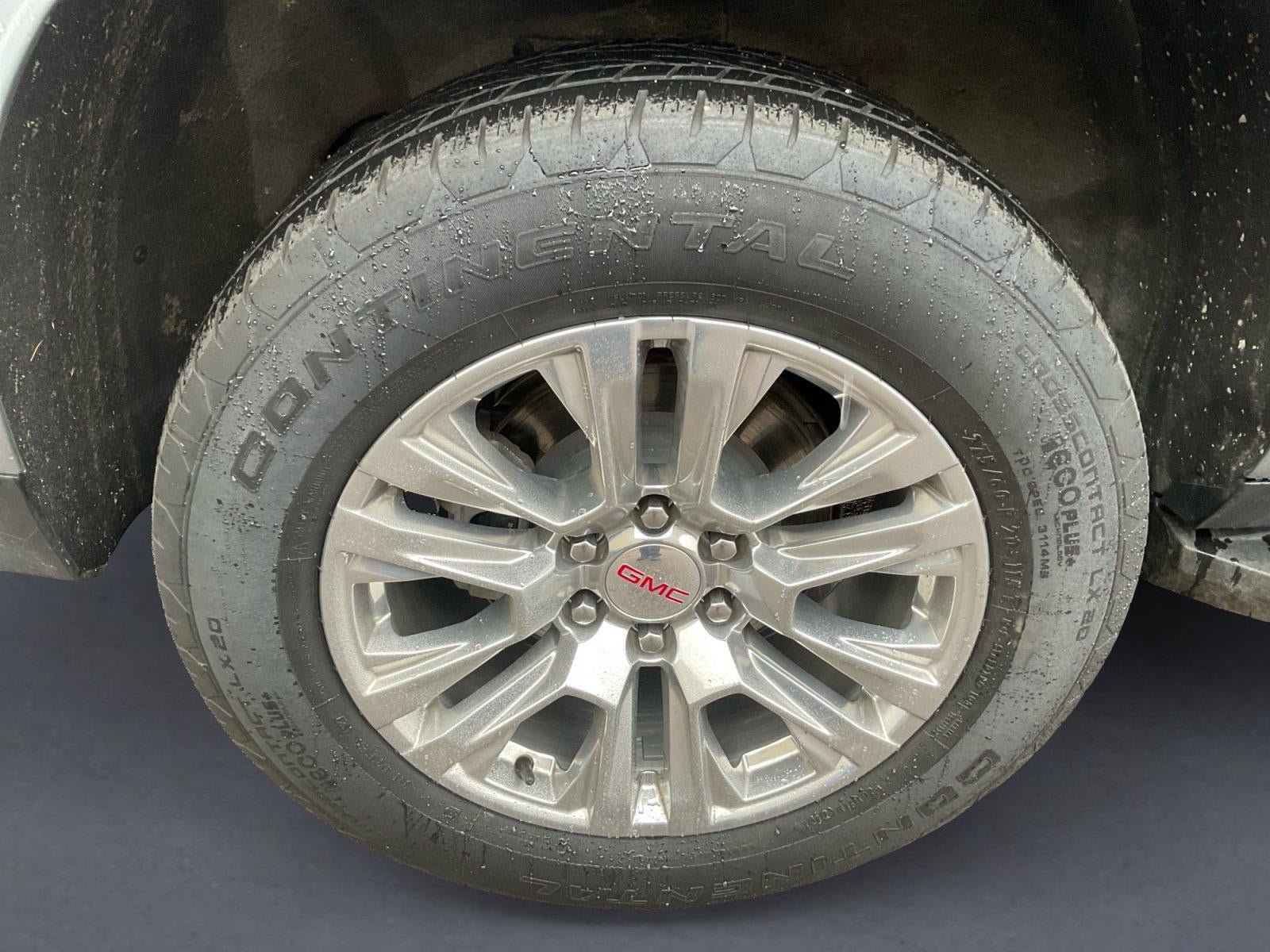 Used 2025 GMC Yukon XL Denali AWD/4WD image 14