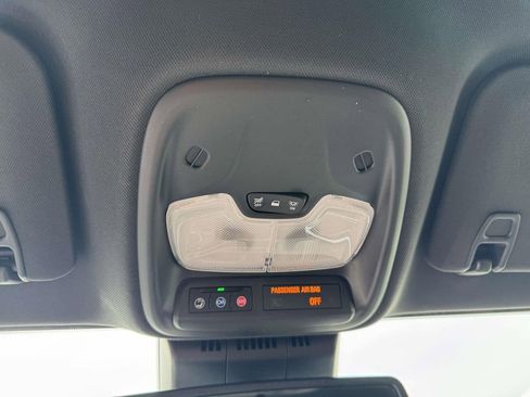 Used 2023 GMC Canyon Denali image 29