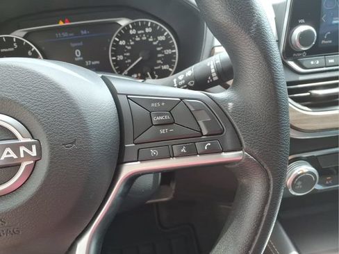 Used 2023 Nissan Altima 2.5 SV FWD image 17