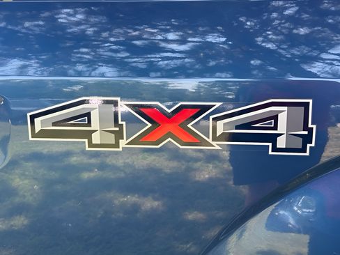 Used 2015 Ford F150 XLT w/ Equipment Group 302A Luxury AWD/4WD image 10
