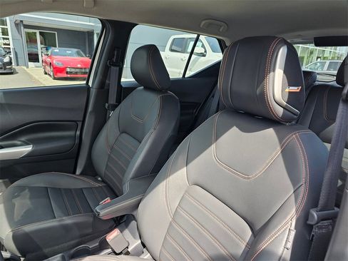 Certified 2020 Nissan Kicks SR w/ SR Premium Package image 17