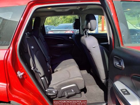 Used 2015 Dodge Journey American Value Package w/ Flexible Seating Group image 19