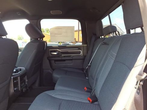 New 2026 RAM 2500 Big Horn AWD/4WD image 7