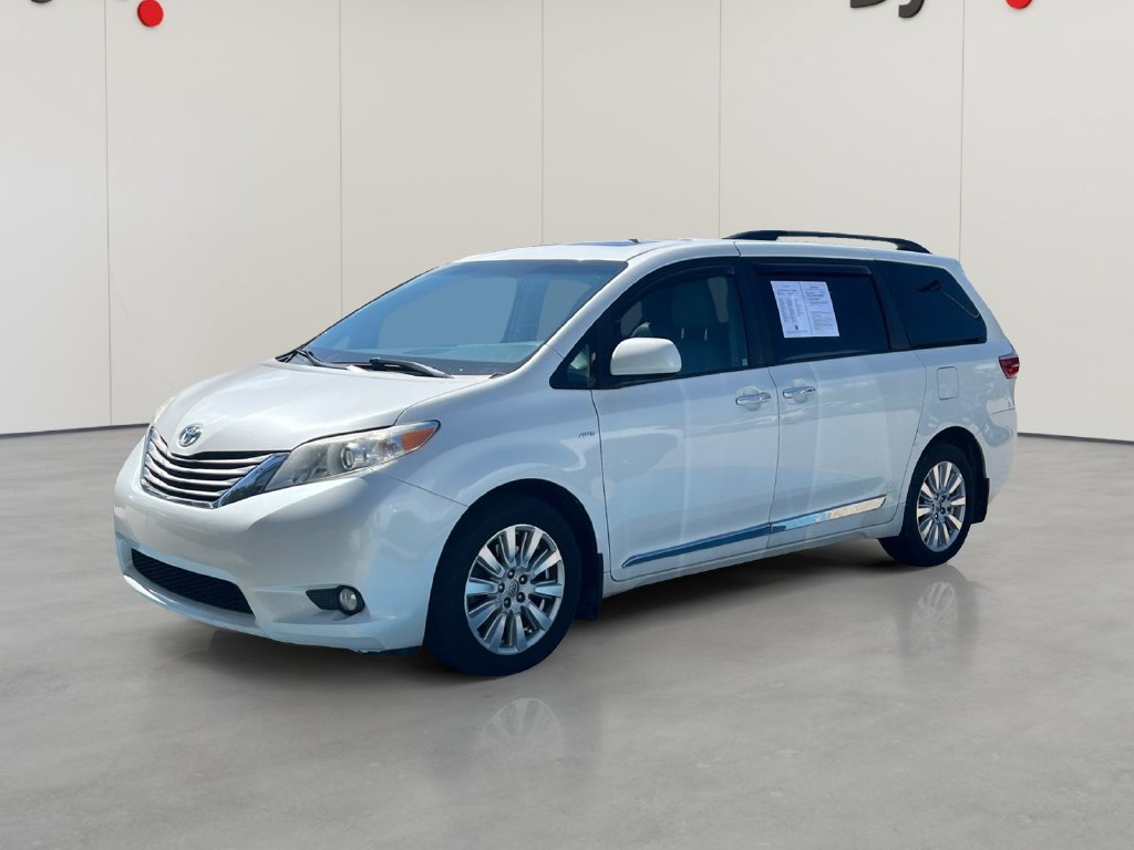 Used 2017 Toyota Sienna XLE w/ XLE Navigation Package AWD/4WD image 1