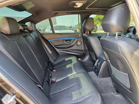 Used 2018 BMW 340i xDrive Sedan AWD/4WD image 25