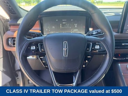 Used 2024 Lincoln Aviator Reserve w/ Equipment Group 201A AWD/4WD image 11