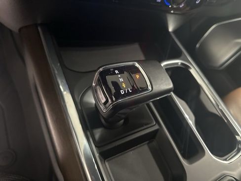 Used 2024 Chevrolet Silverado 1500 High Country w/ High Country Premium Package image 18