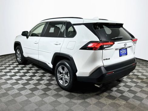 Certified 2025 Toyota RAV4 XLE AWD/4WD image 5