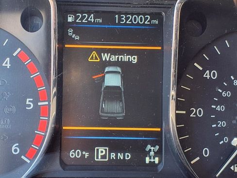 Used 2019 Nissan Titan Platinum Reserve image 9