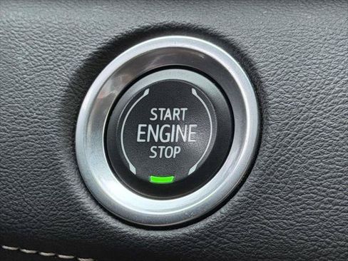 Used 2023 Cadillac Escalade ESV Luxury AWD/4WD image 33