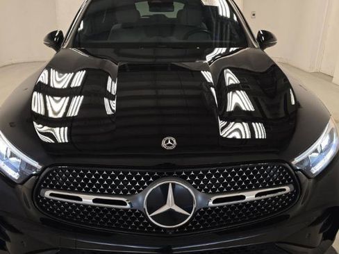 Used 2024 Mercedes-Benz GLC 300 4MATIC w/ AMG Line image 2