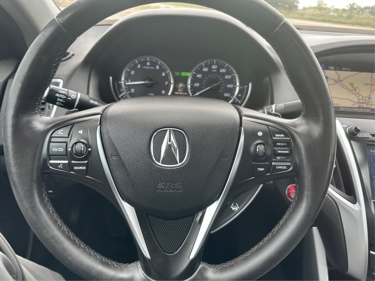 Used 2015 Acura TLX w/ Technology Package FWD image 18