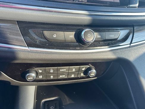 Used 2019 Buick Enclave Premium w/ Experience Buick Package AWD/4WD image 28