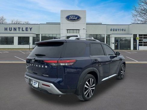 Used 2024 Nissan Pathfinder Platinum w/ Lighting Package (N92) FWD image 4