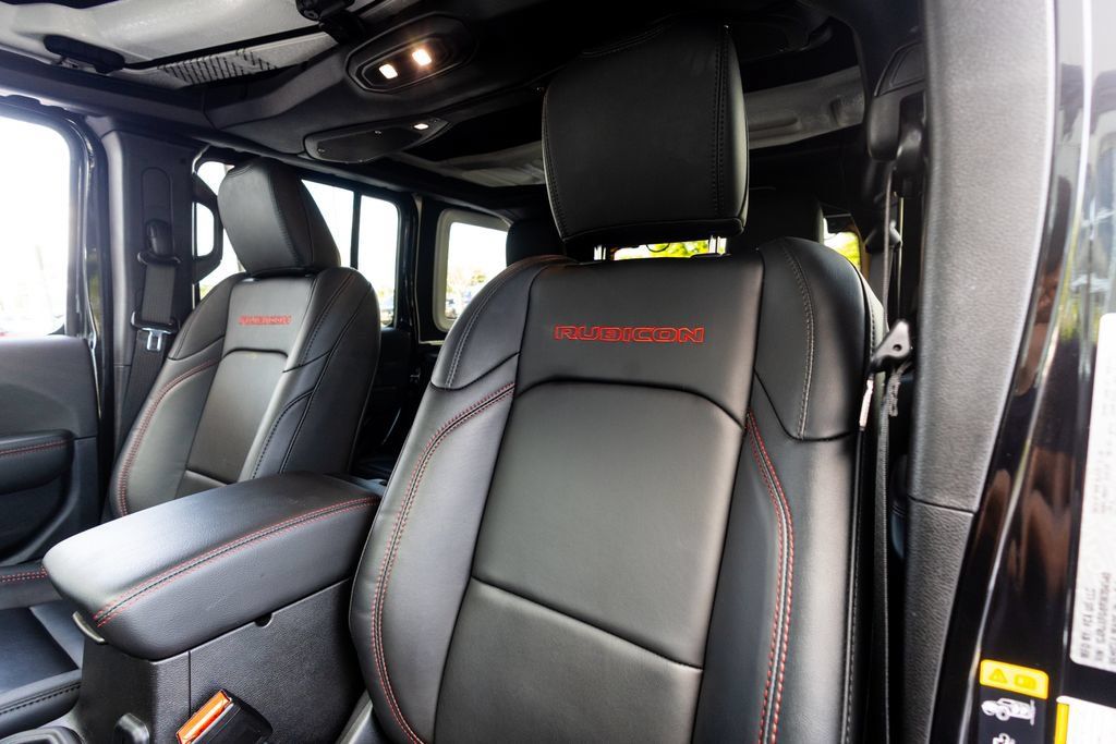 Used 2024 Jeep Wrangler Unlimited Rubicon AWD/4WD image 41