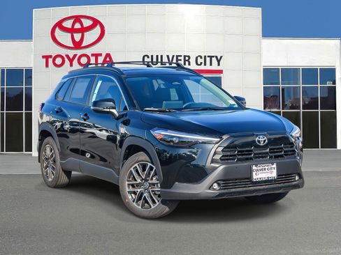 New 2026 Toyota Corolla Cross XLE FWD image 1