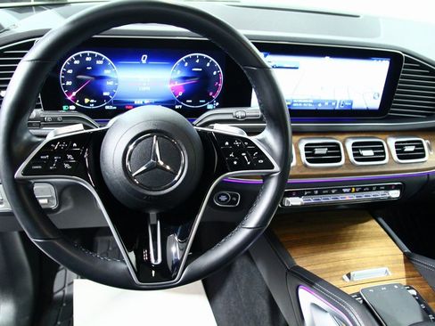 Used 2025 Mercedes-Benz GLE 350 4MATIC image 6