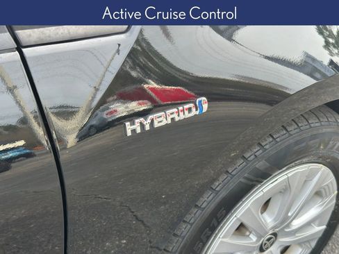 Used 2022 Toyota Prius LE image 14