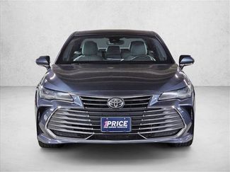 Used 2019 Toyota Avalon Limited video 2