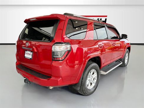 Used 2022 Toyota 4Runner SR5 Premium image 7