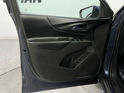 Used 2018 Chevrolet Equinox LT image 14