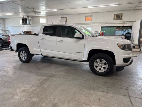 Used 2018 Chevrolet Colorado W/T w/ WT Convenience Package AWD/4WD image 5