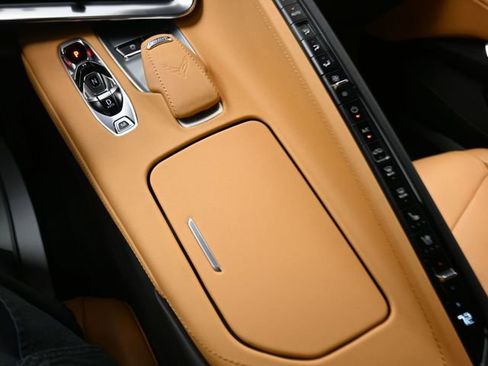 Used 2022 Chevrolet Corvette Stingray Preferred Conv w/ 2LT RWD image 11