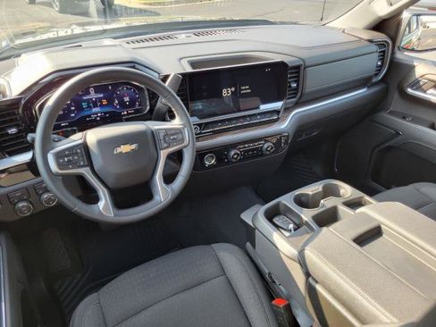 Used 2024 Chevrolet Silverado 1500 LT AWD/4WD image 23