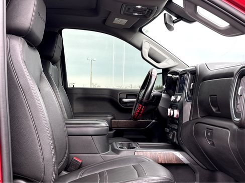 Used 2022 GMC Sierra 1500 Denali w/ Denali Premium Package image 11