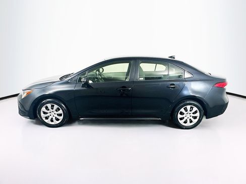 Used 2022 Toyota Corolla LE FWD image 4