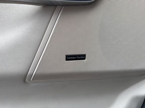 Used 2011 Land Rover Range Rover Sport HSE LUX image 33