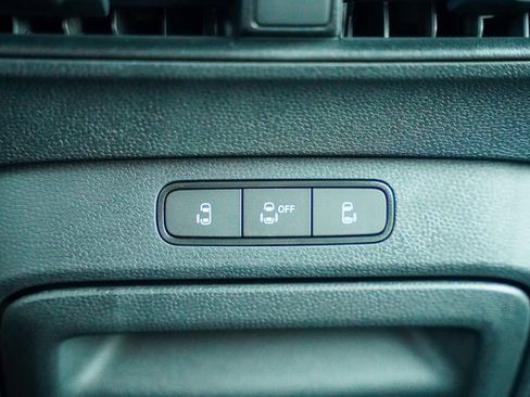 New 2025 Volkswagen ID. Buzz Pro S image 17