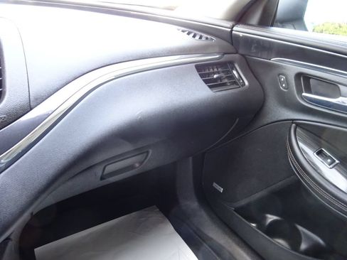 Used 2018 Chevrolet Impala LT w/ LT Entertainment Package FWD image 28