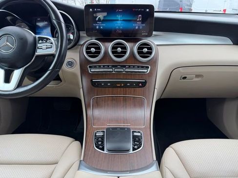 Used 2022 Mercedes-Benz GLC 300 4MATIC image 14