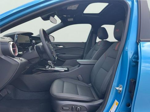 New 2026 Chevrolet Trax RS w/ Sunroof Package image 15