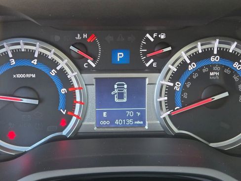 Used 2019 Toyota 4Runner TRD Off-Road Premium AWD/4WD image 22