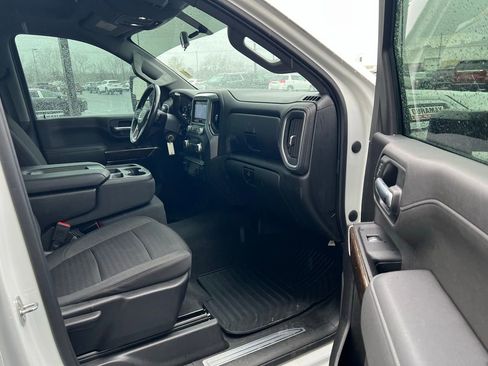 Used 2022 GMC Sierra 3500 SLE w/ Remote Start Package image 10