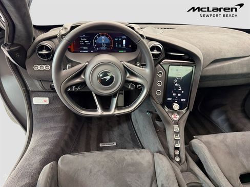Used 2024 McLaren 750S RWD image 45