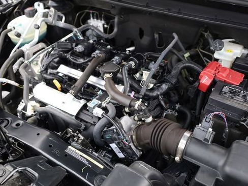 Used 2023 Nissan Kicks SR w/ SR Premium Package image 8