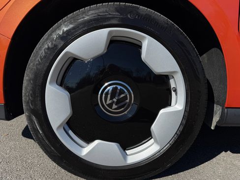 Used 2025 Volkswagen ID. Buzz Pro S Plus image 19