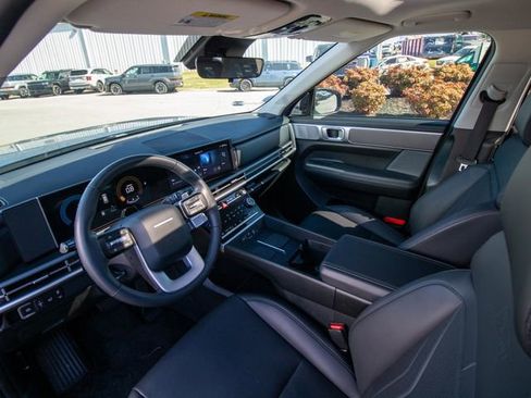 Used 2025 Hyundai Santa Fe XRT image 5