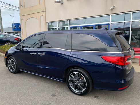 Used 2023 Honda Odyssey Elite image 5