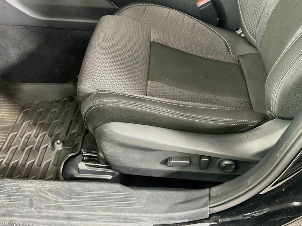 Used 2024 Subaru Outback Premium AWD/4WD image 27