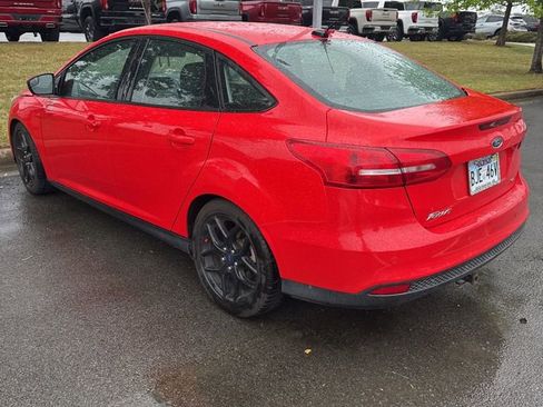 Used 2016 Ford Focus SE w/ Equipment Group 201A image 5