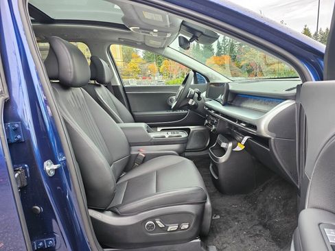 New 2026 Hyundai Ioniq 9 Calligraphy image 10