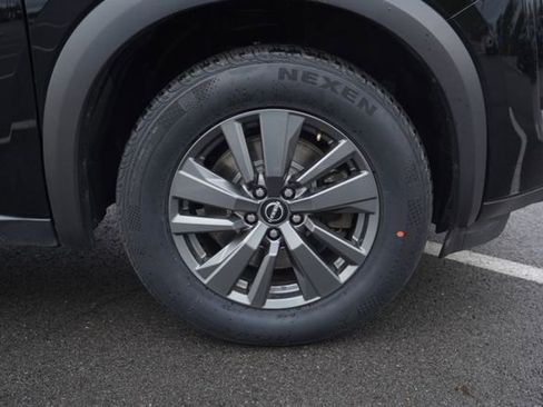 Used 2023 Nissan Pathfinder SV image 43