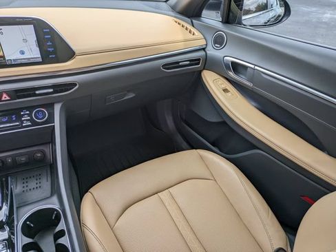 Certified 2023 Hyundai Sonata Limited w/ Cargo Package FWD image 17