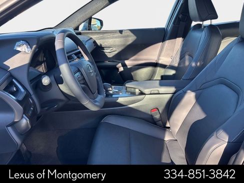 New 2025 Lexus UX 300h FWD image 9