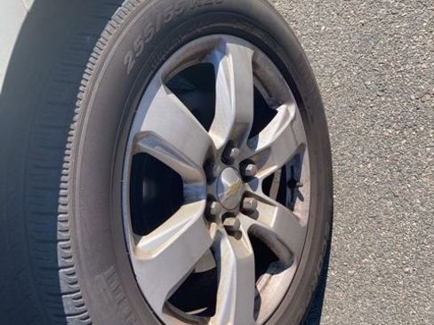 Used 2016 Chevrolet Traverse LT w/ Style and Technology Package image 8