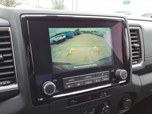 Used 2024 Nissan Frontier SV w/ Technology Package AWD/4WD image 24
